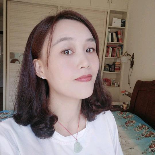 宏鹰展翅