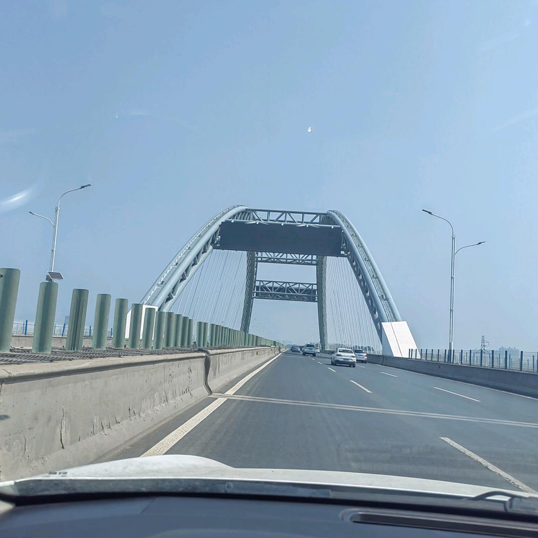 热闹