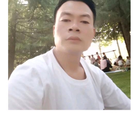 温柔善良，善待自己。