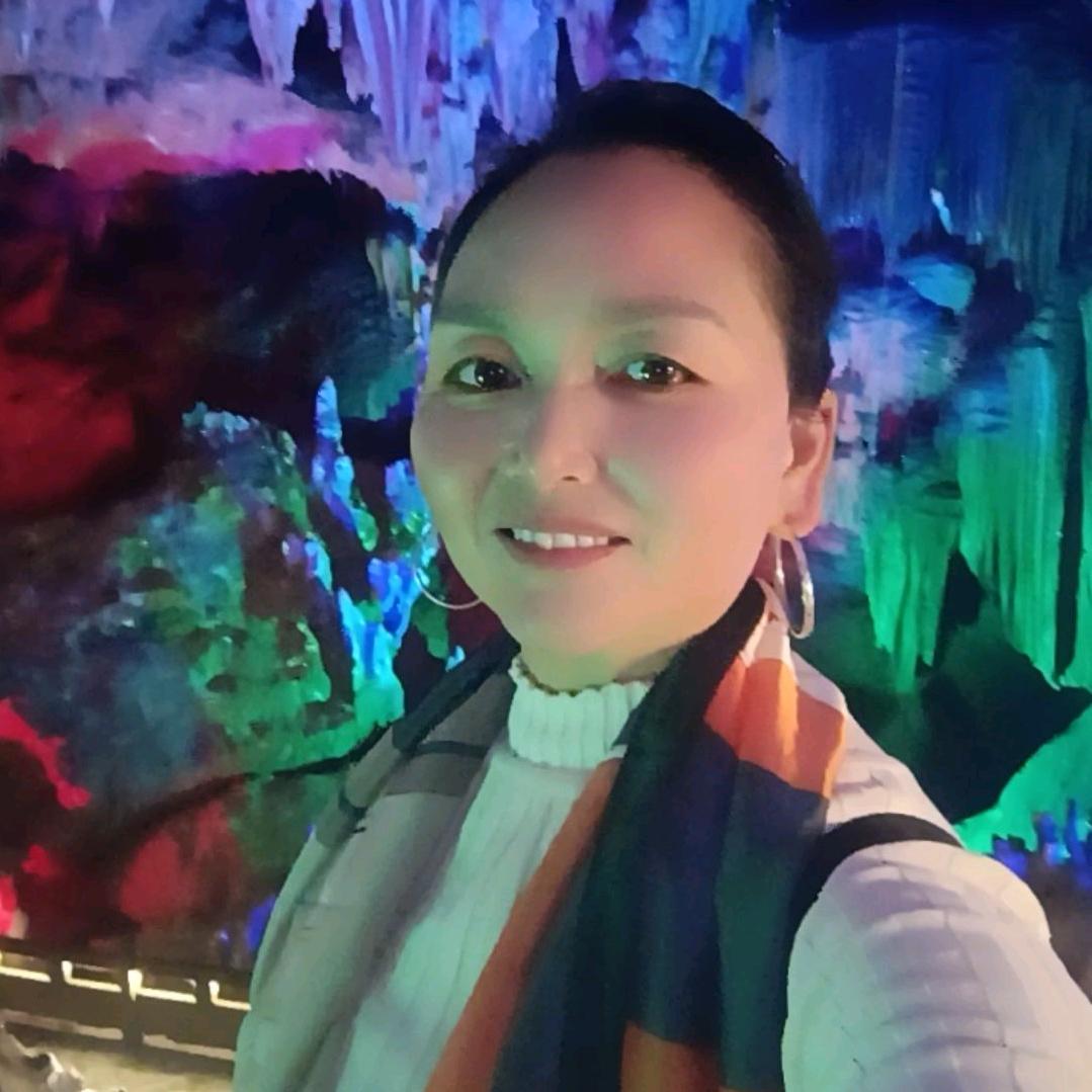 英子