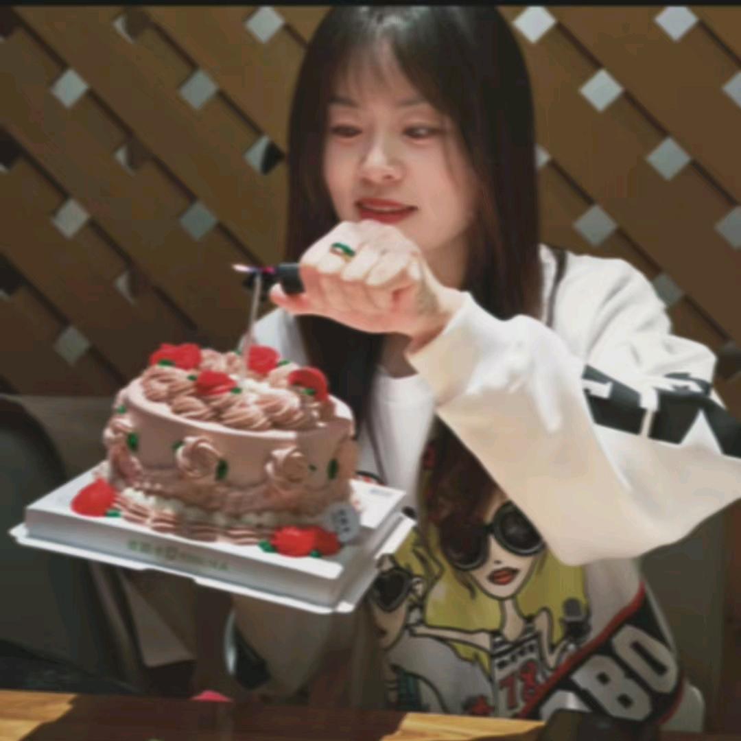 探房佳（小佳）🎀