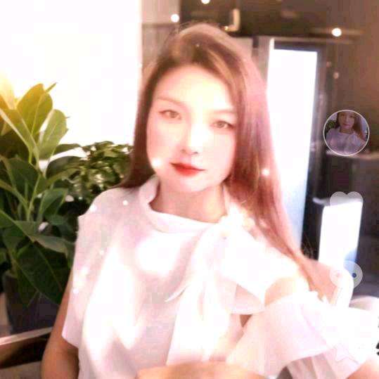 (ღ♡🌷🌷🌷🌺🌺‿♡ღ)(╭☞