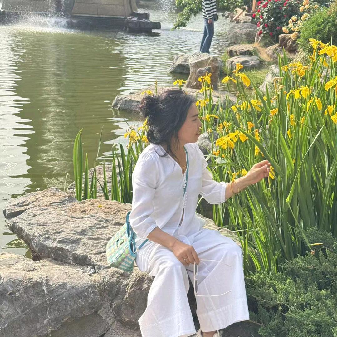 坚强的女人。