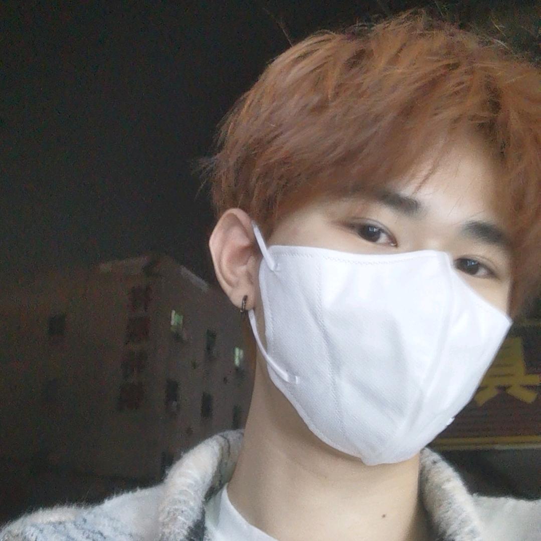 长痔疮后找人在痔疮上面纹了个恶魔之眼