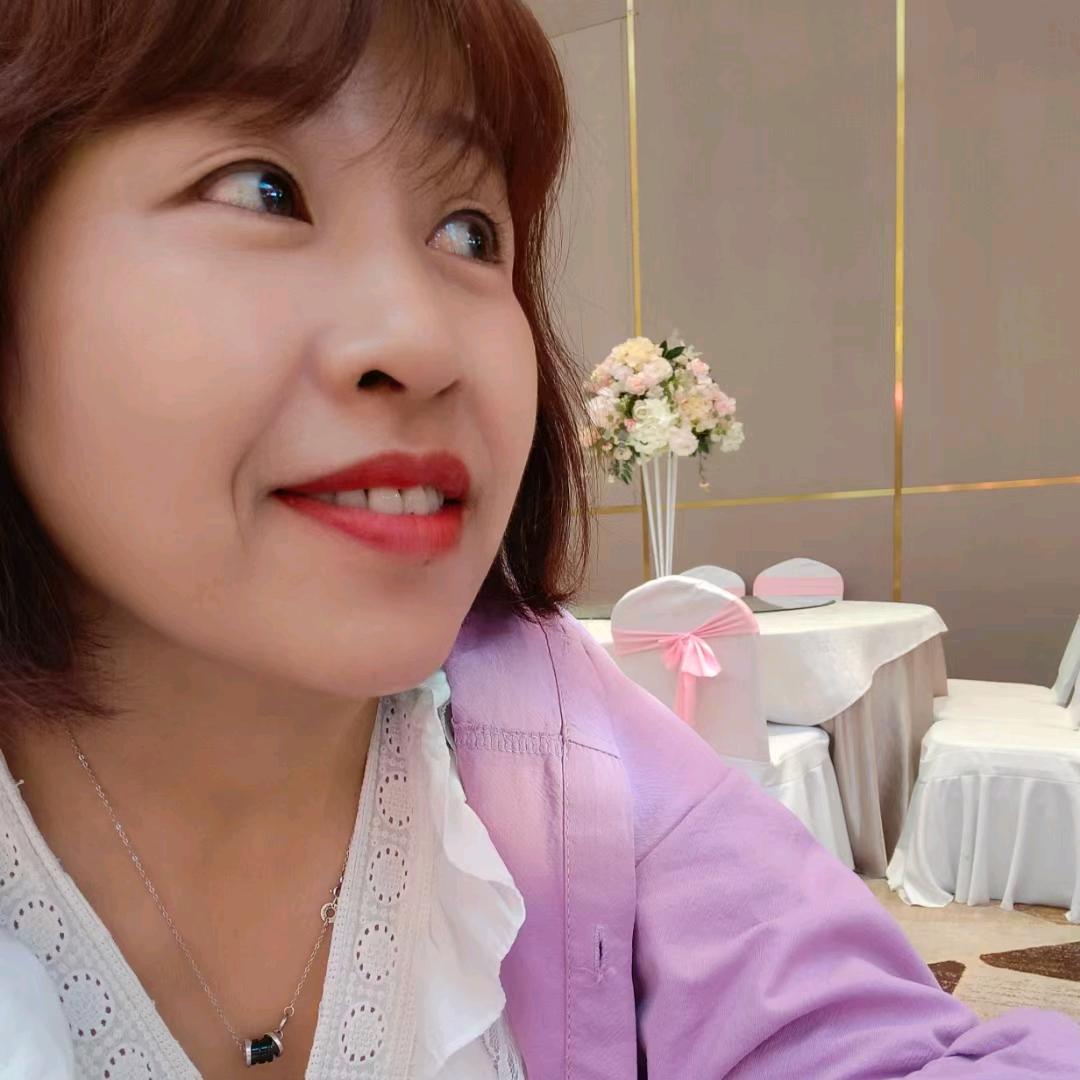 ^O^杨红杏