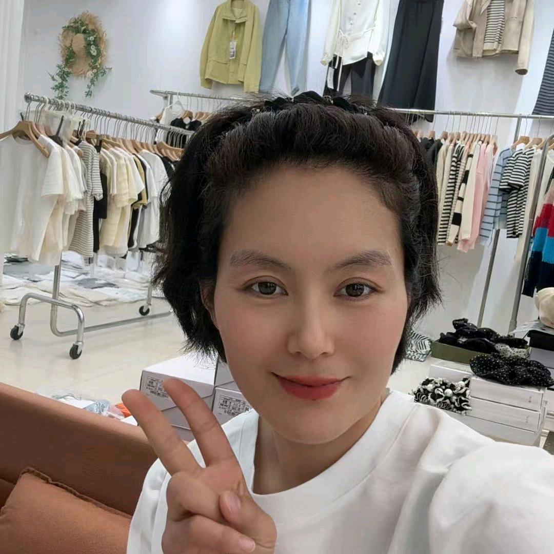 大姐女装店～莉莉