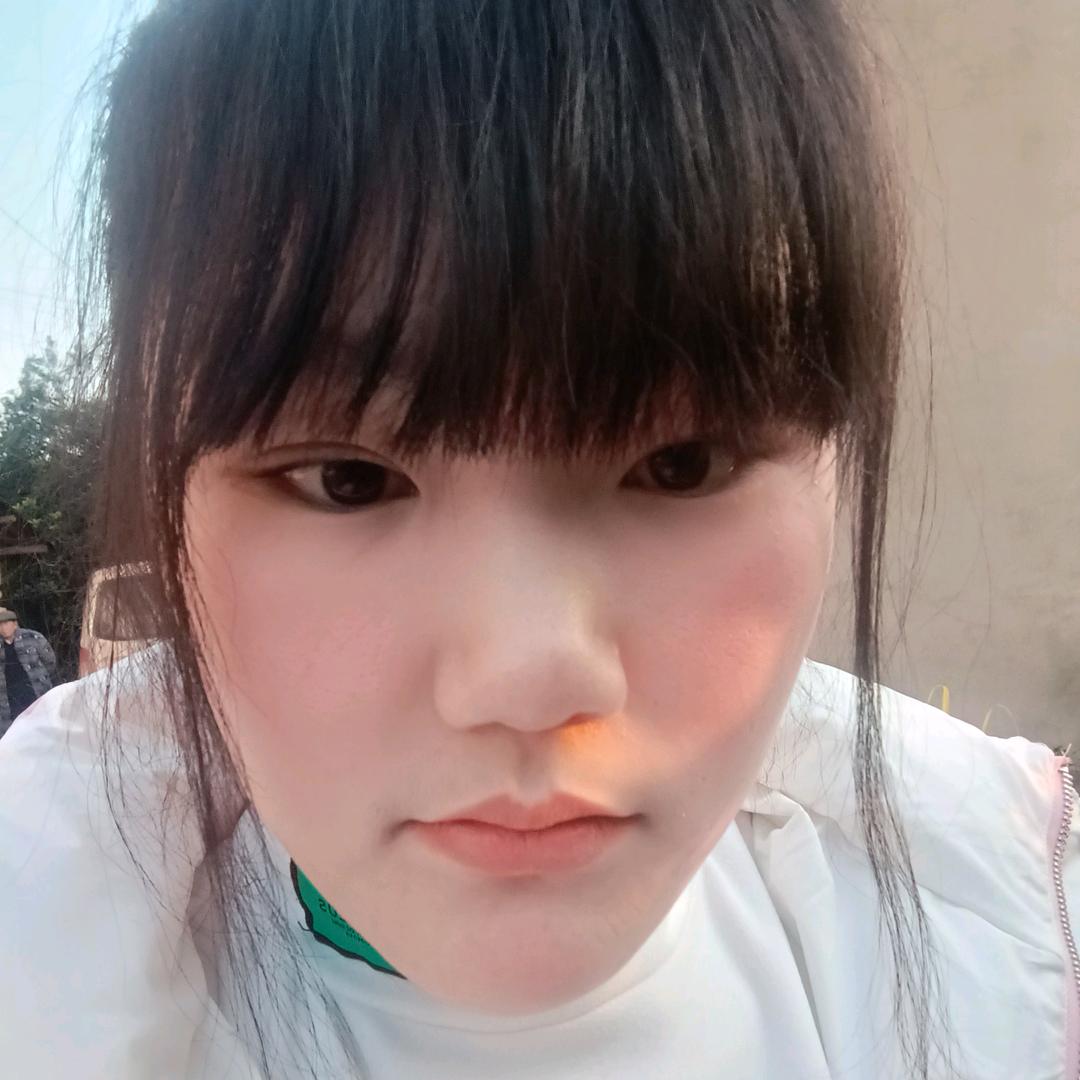 莉莉