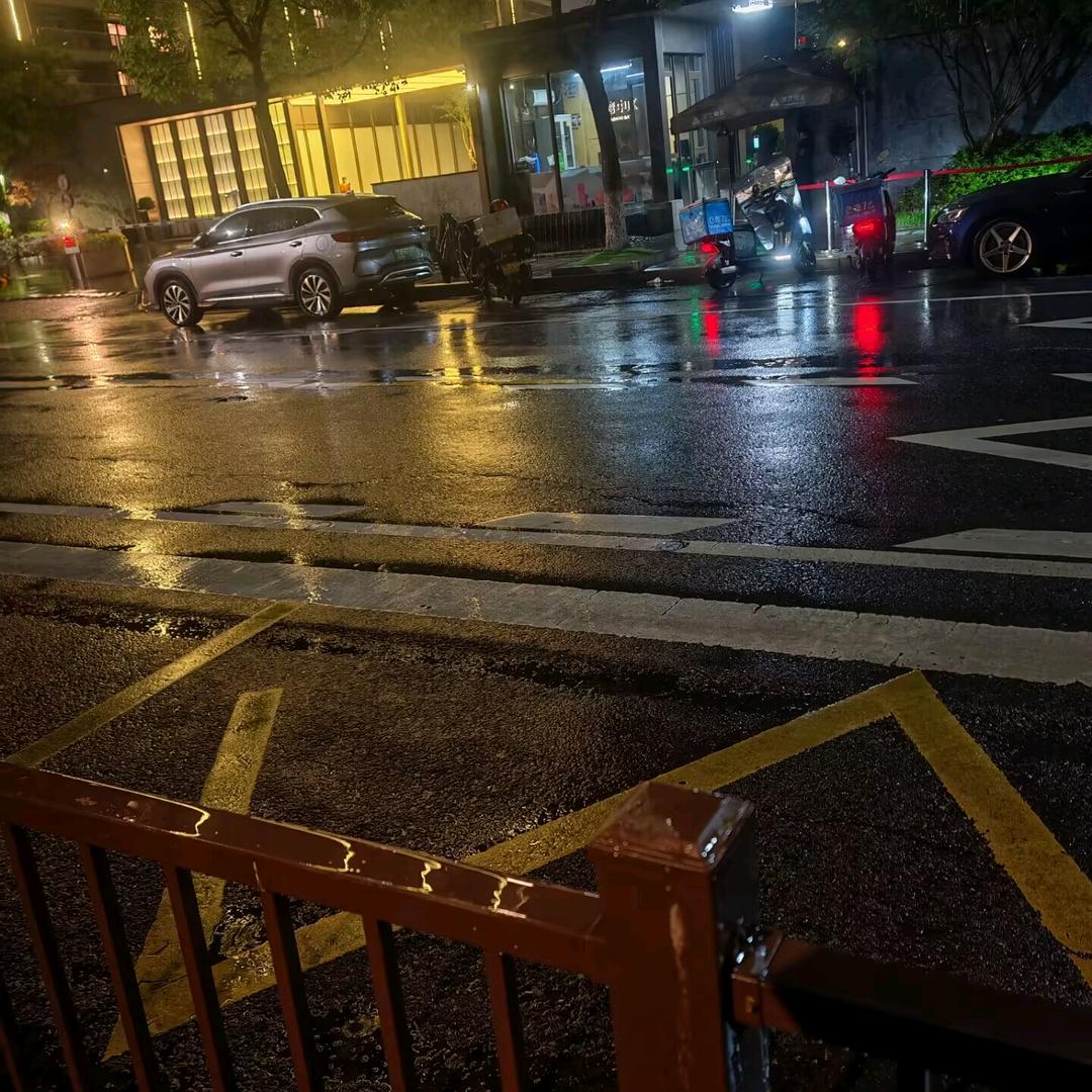 梦境╮很模糊