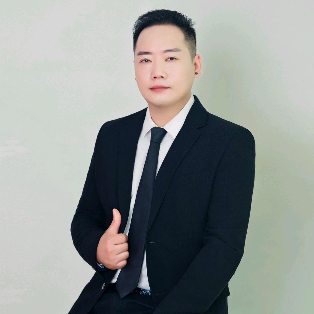 中山.定妆师（昱辰老师）