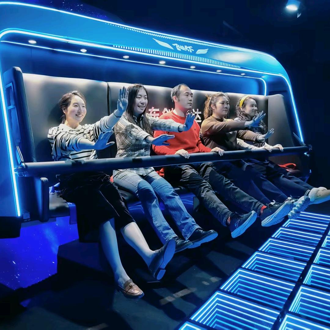 乐人码头悬空球幕飞行影院源头厂家