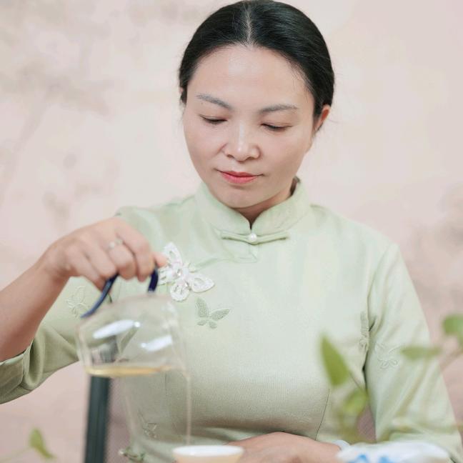 红魅茶叶 小琴