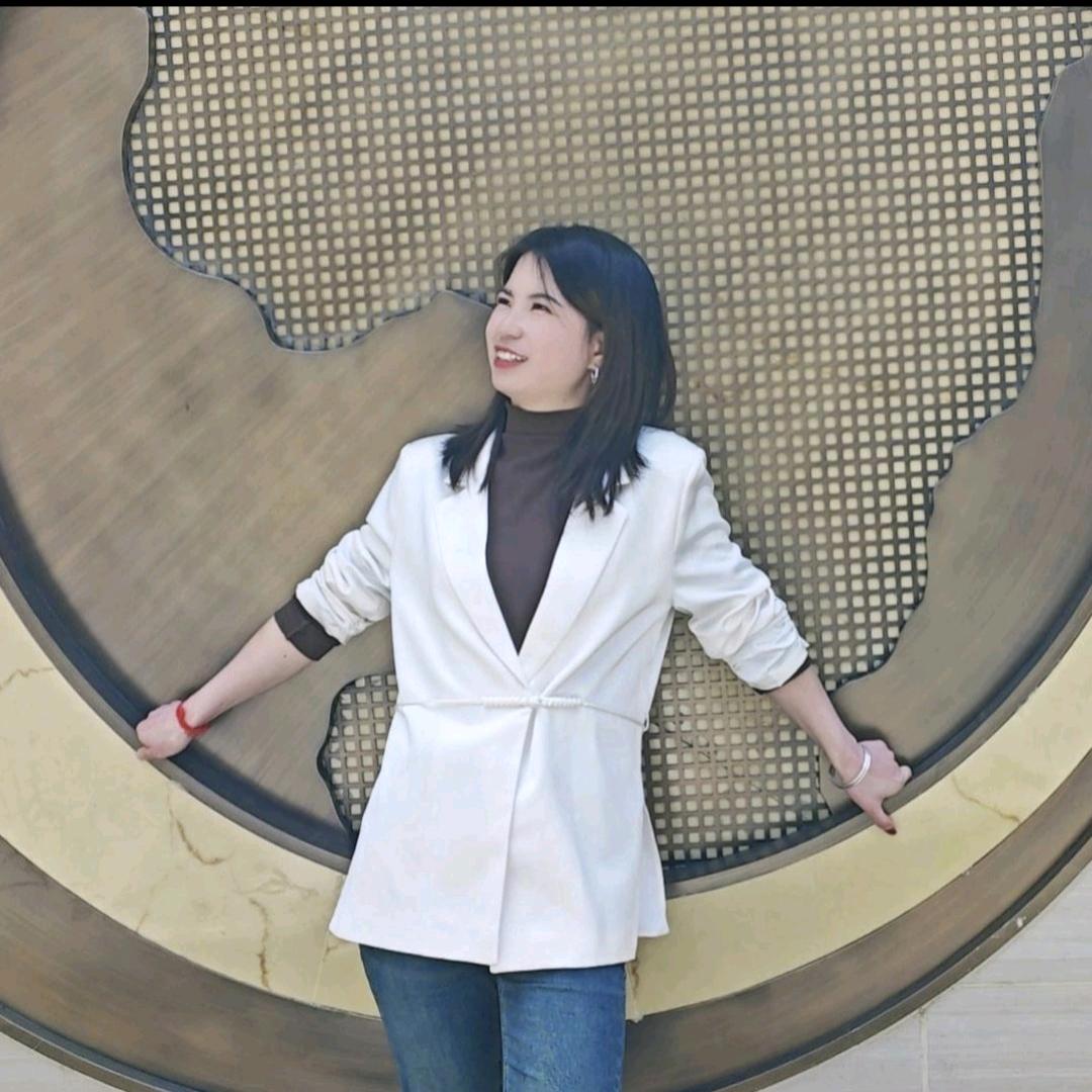 镇雄桃子姐