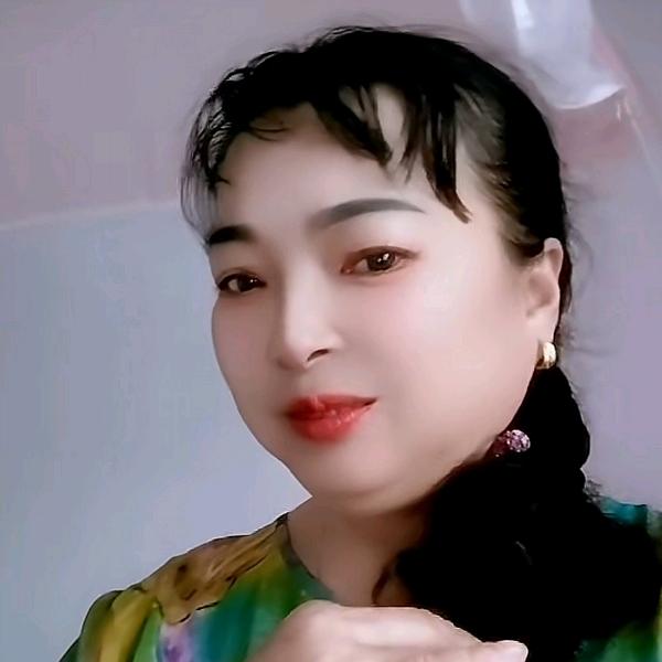 轩妍（安江梅姐）