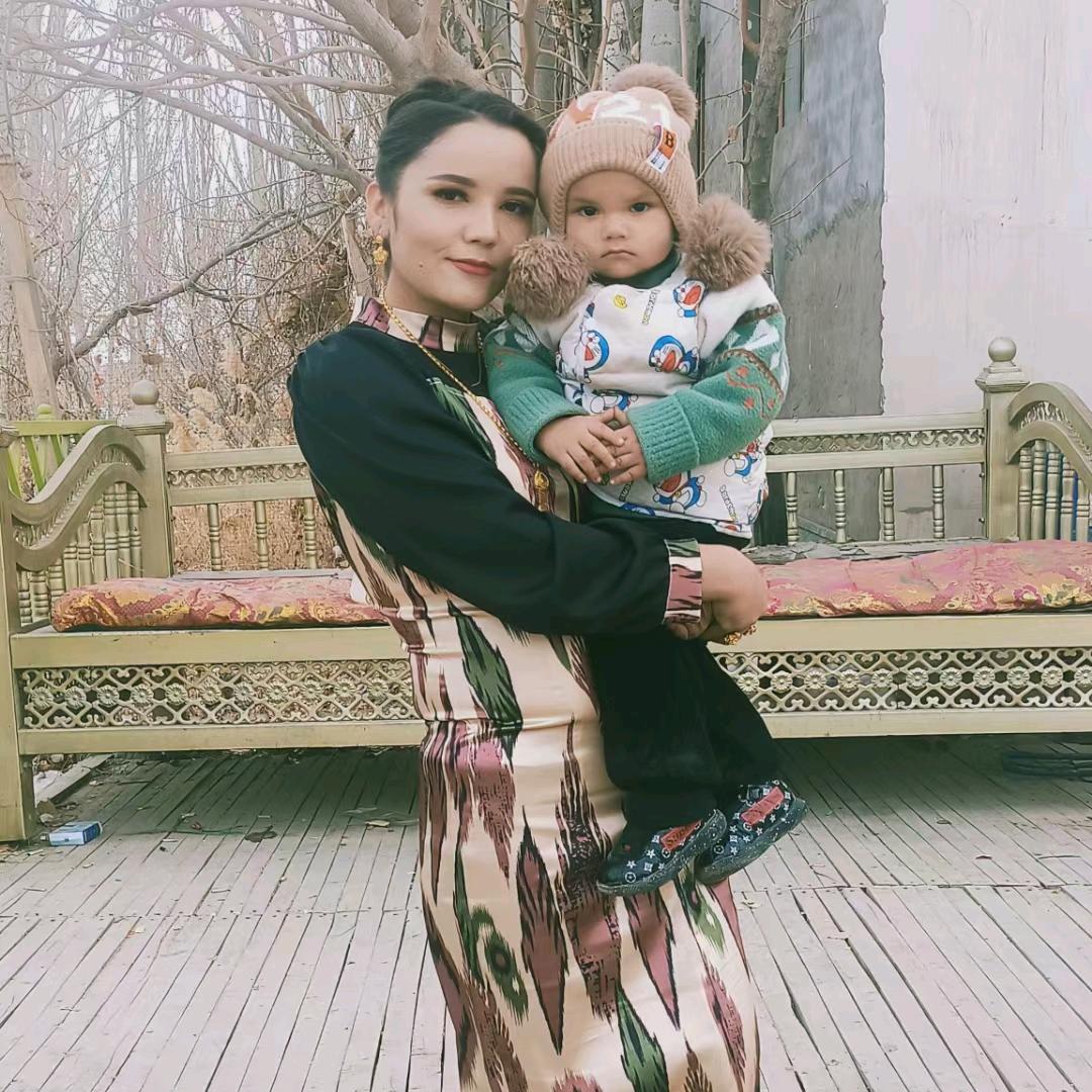 Xawkat 妈咪👩‍👦