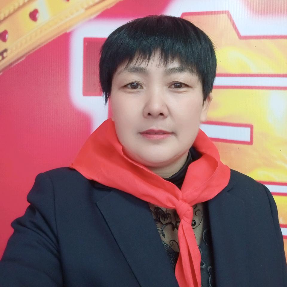 黄彩云