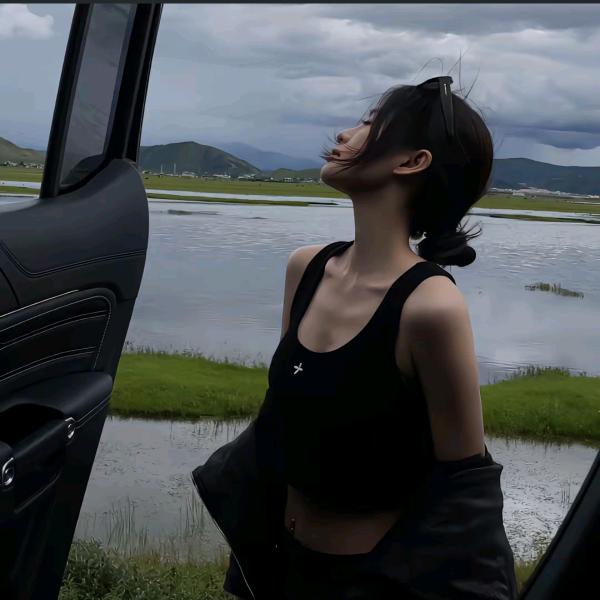 不爱吃🥔的🍅