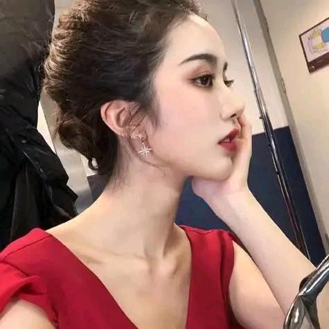 左左🎤