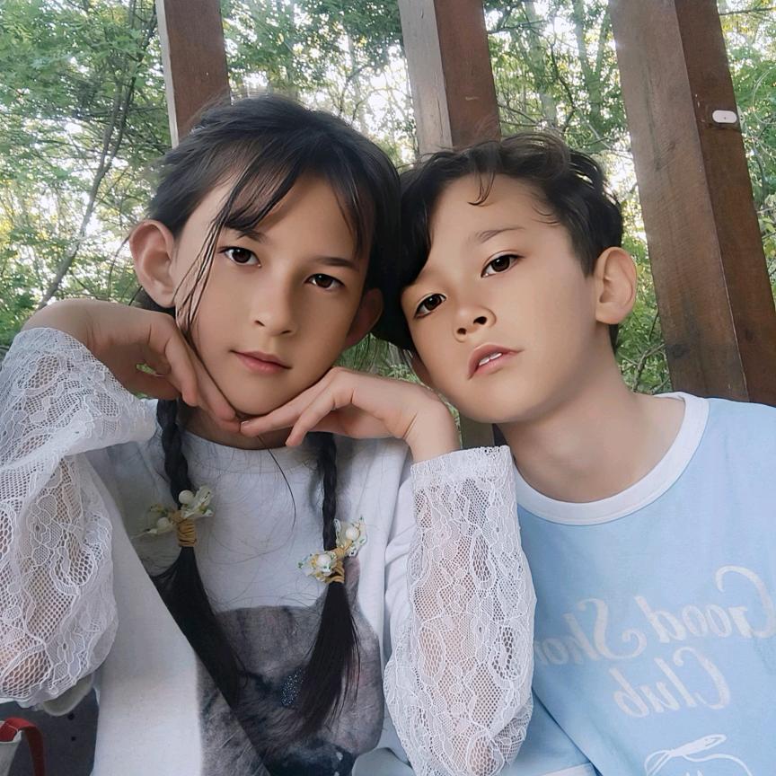 混血姐弟莉雅凯文