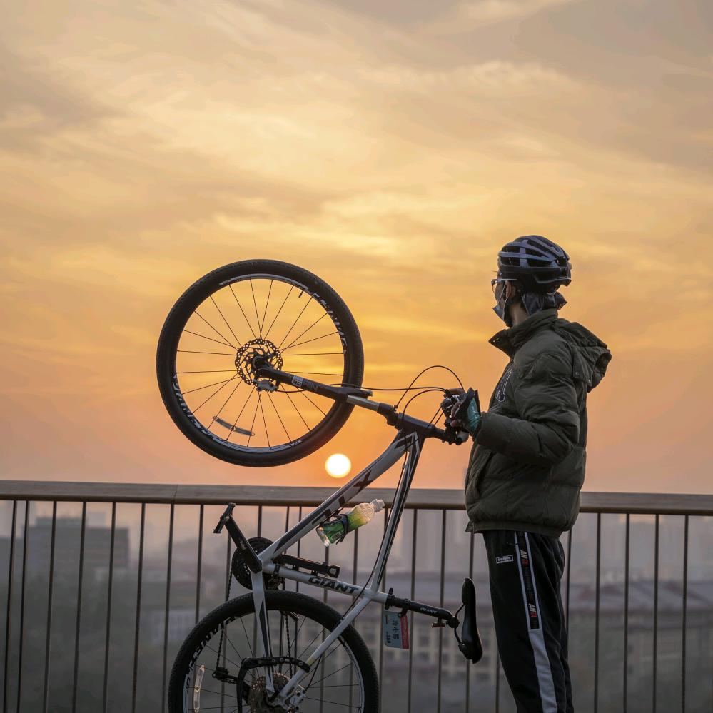 冷小熙🚴‍♀️（骑车版）