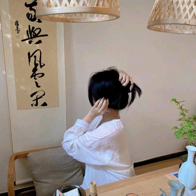 小雨爱喝茶
