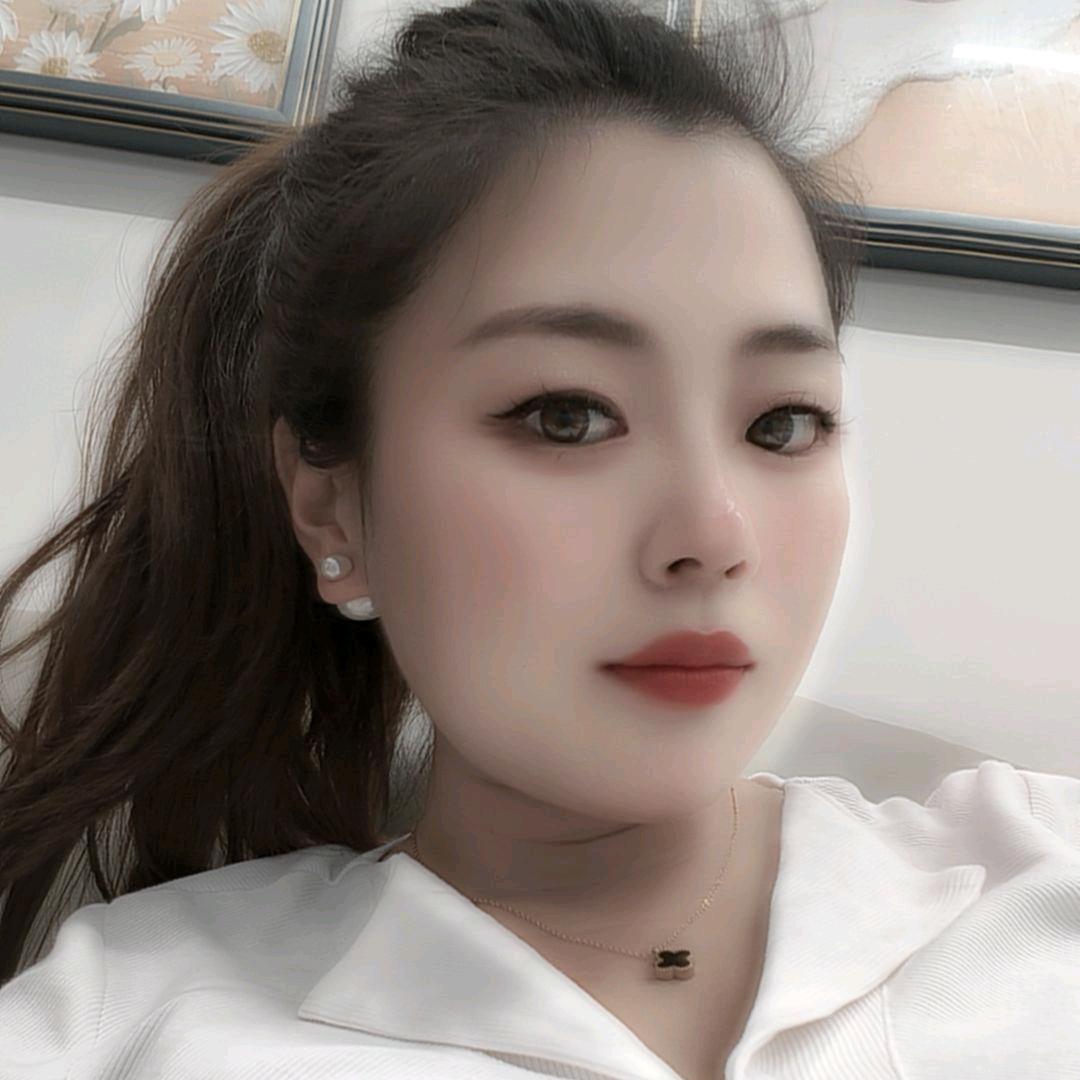 小何不温柔吖