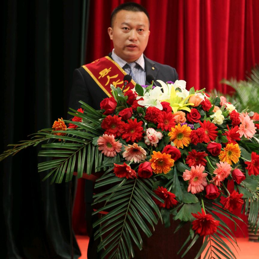 石家庄鑫金叶家具仓储批发