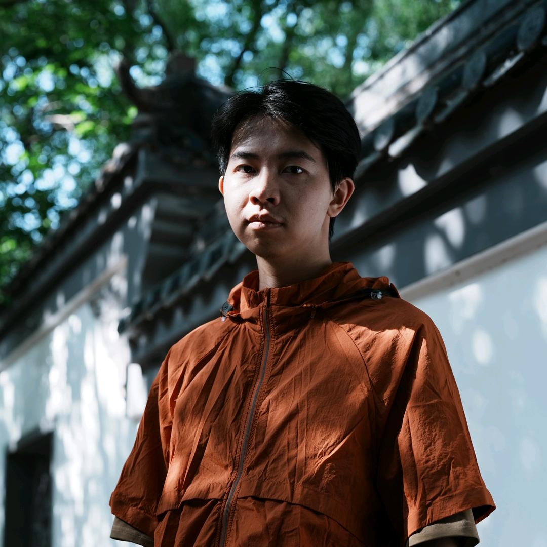 奏流水以何燦