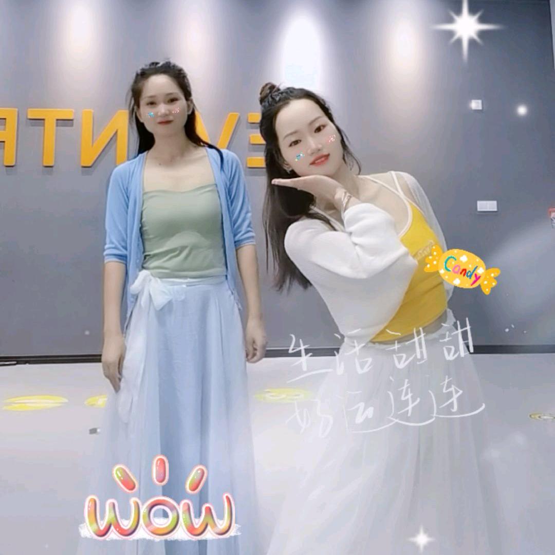 圈圈圆圆跳舞唱歌