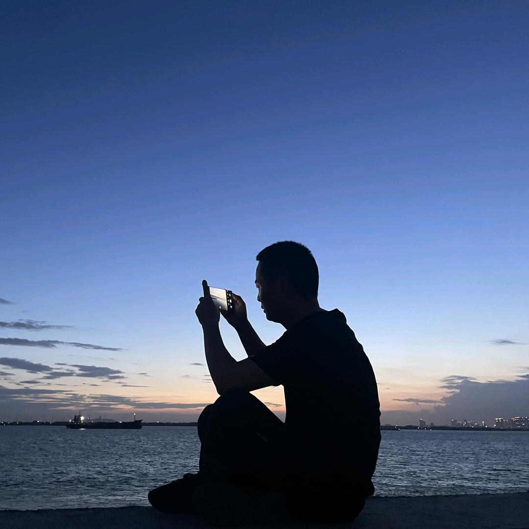 ↗独自㈠人闯天下