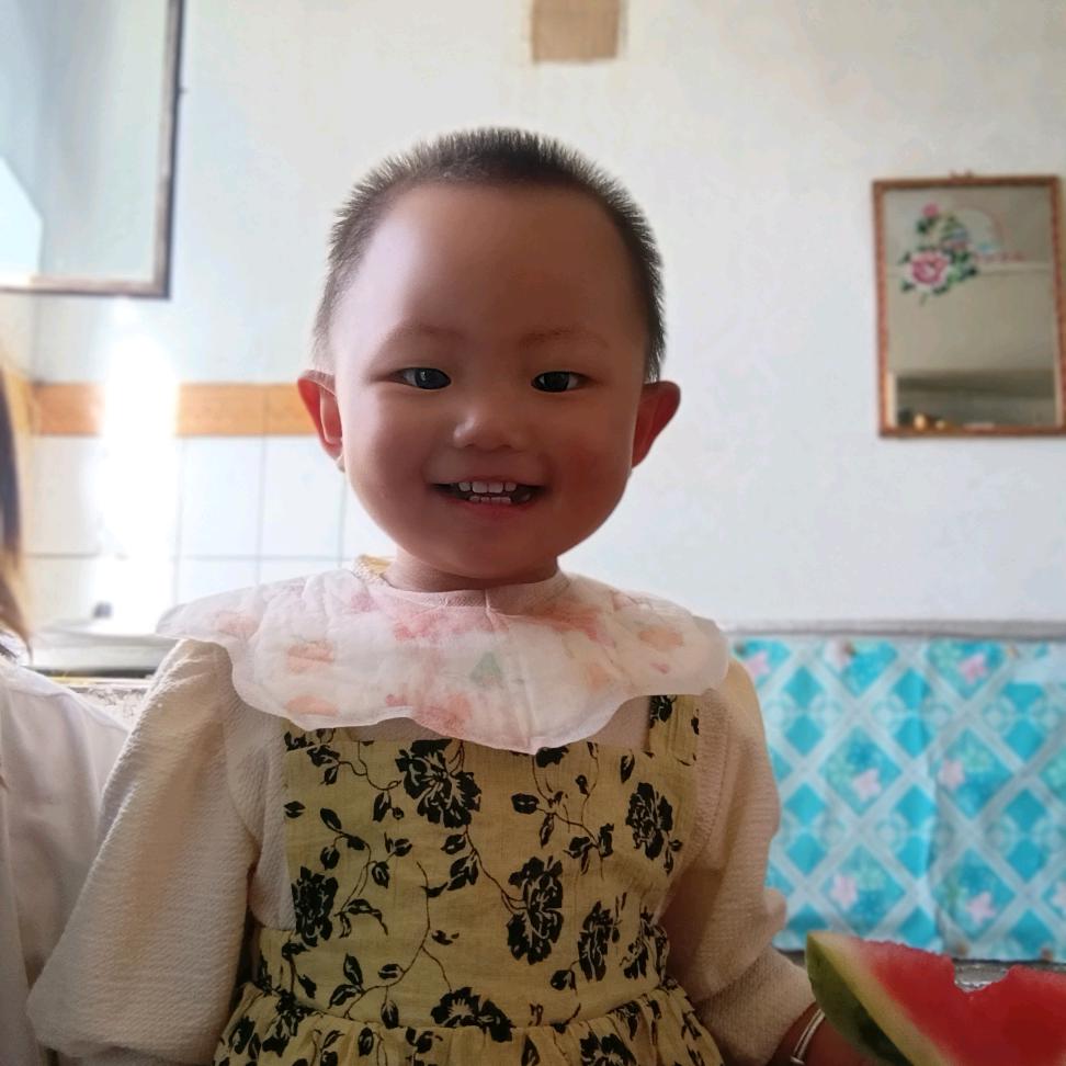 三个娃的《嗲》