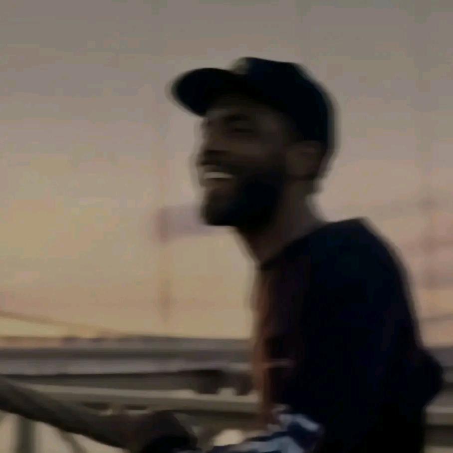 ，。，。