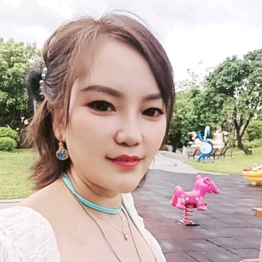 英宝