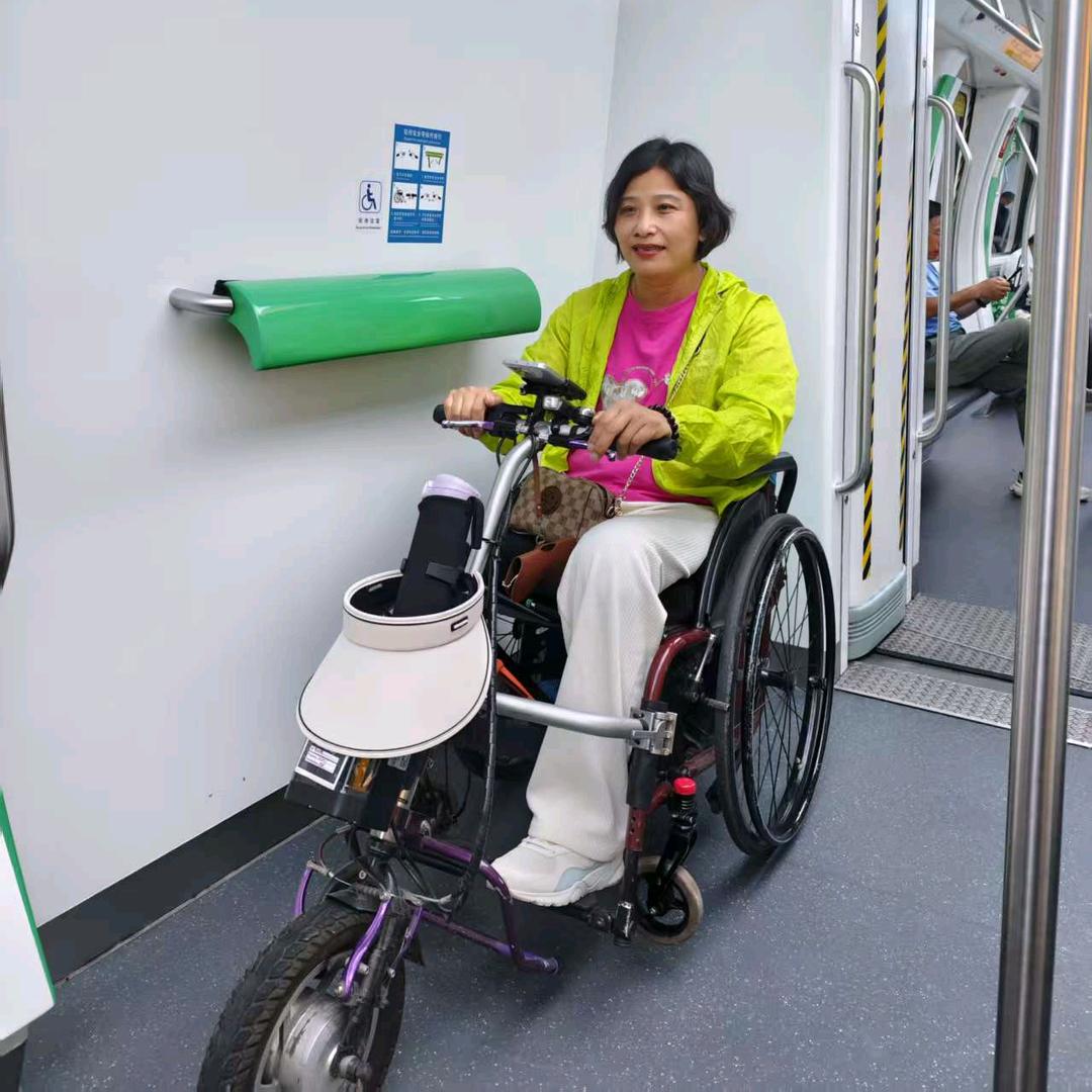 @轮椅红姐(停播)