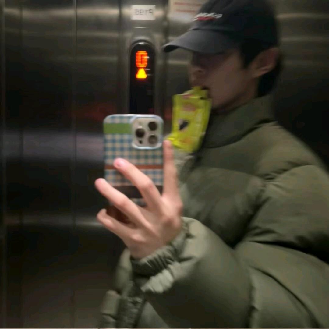 🥇（团队招人中）