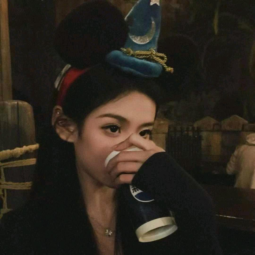 快乐的咪