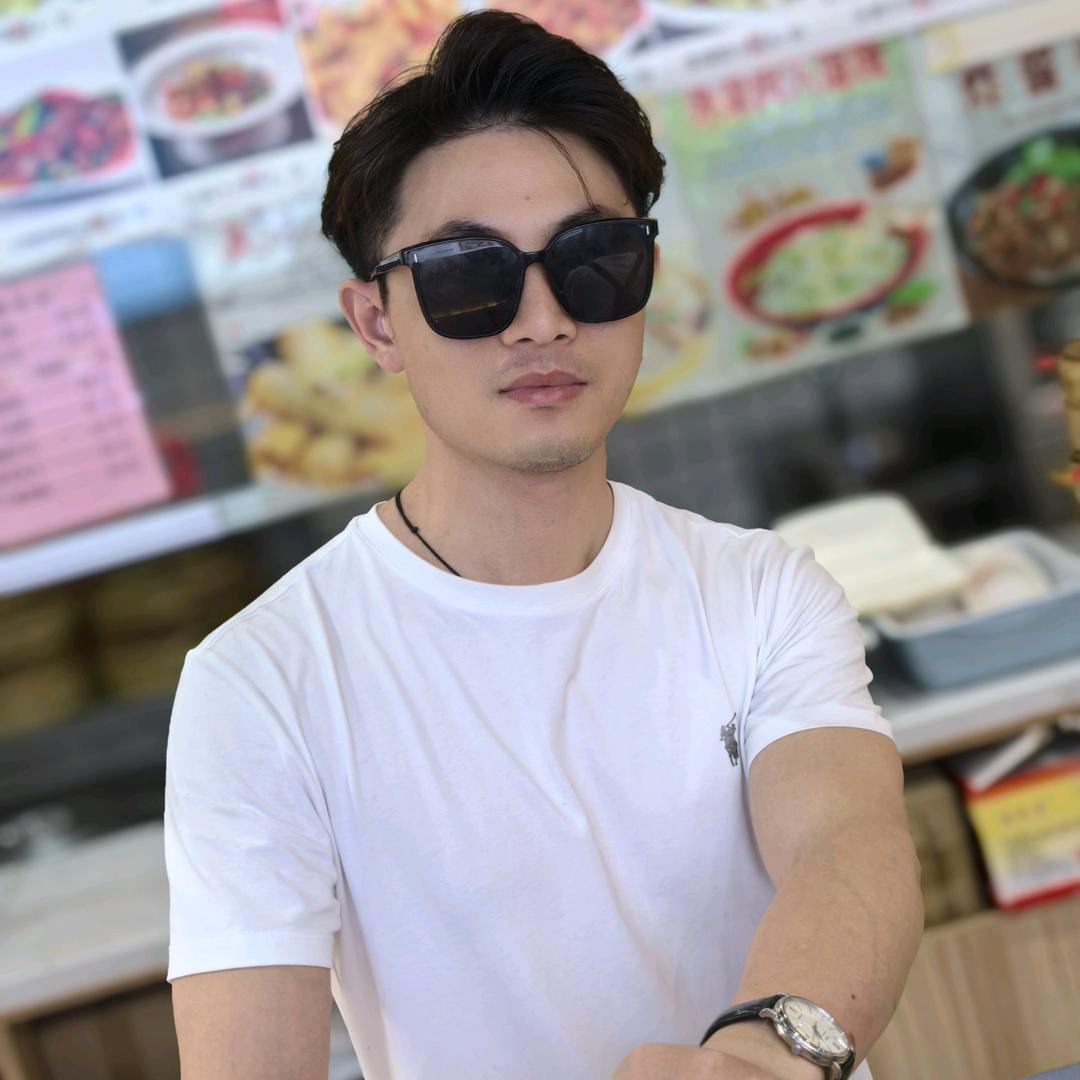 莫念