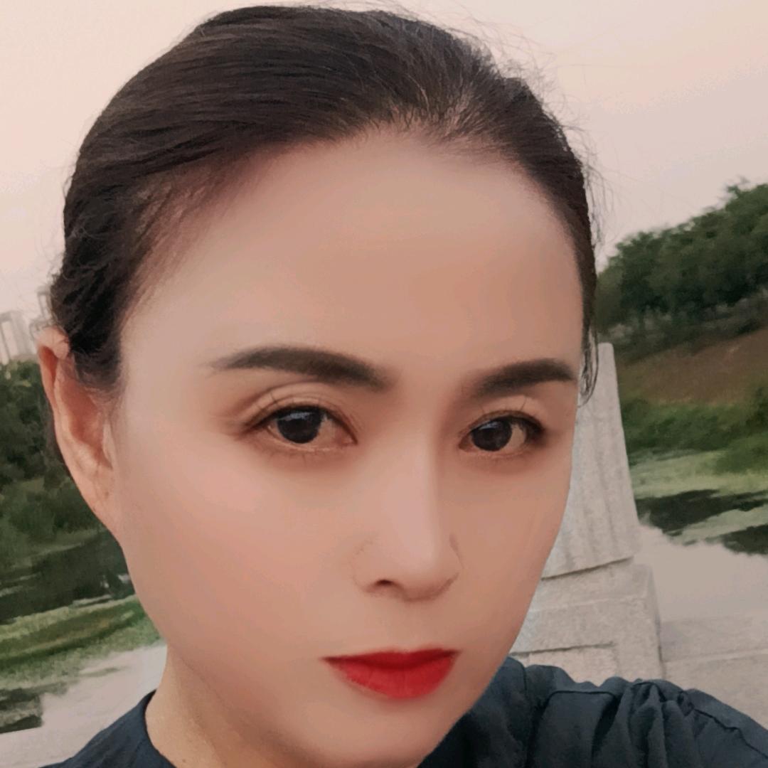 小青苗李安安，☘️🍀🌸🌸🎋🎋