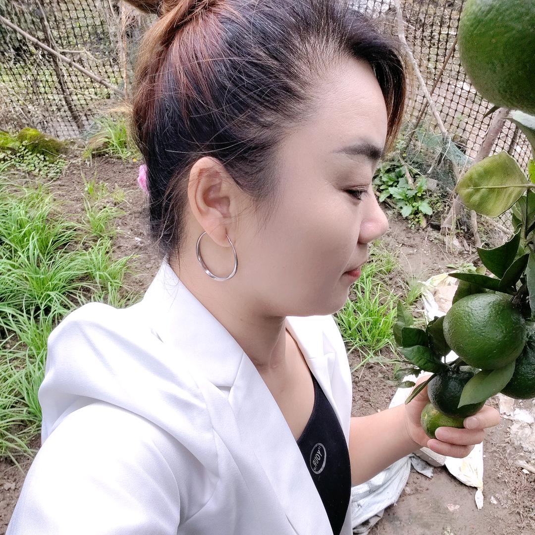 爱上健身跑步的红姐