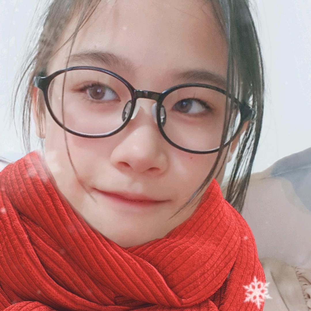 蔓蔓小可爱