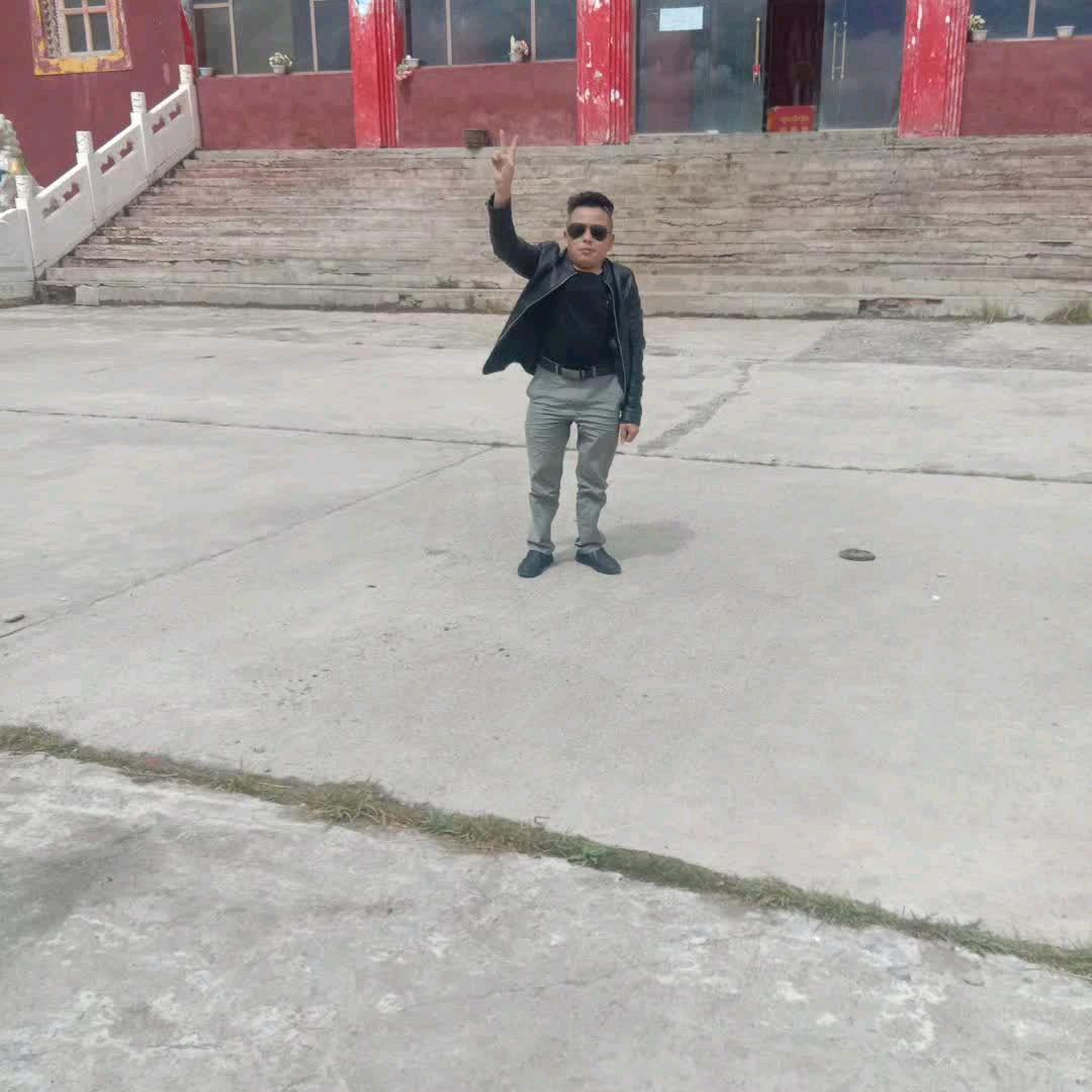 1武大郎。 C5211 我摆地