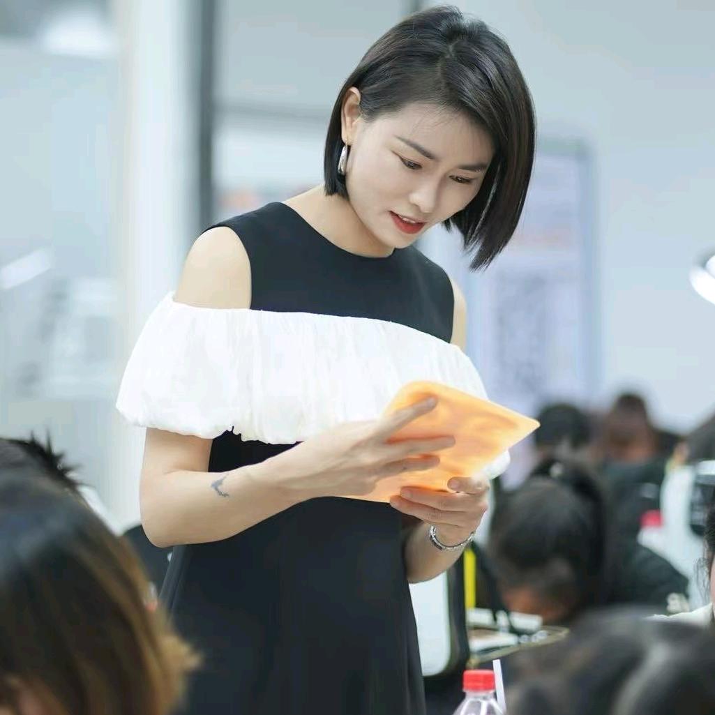 时光正美业纹眉培训