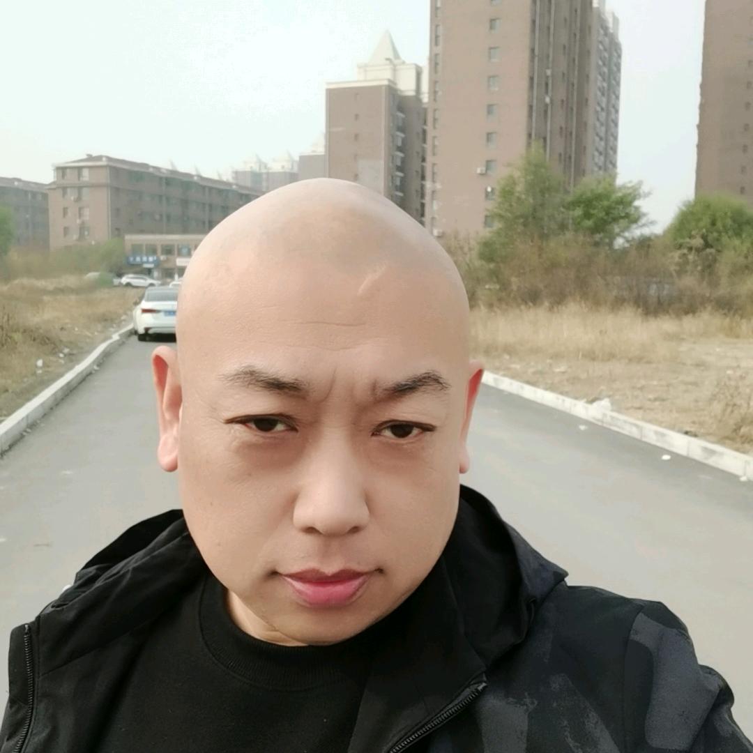 辽M      小金哥