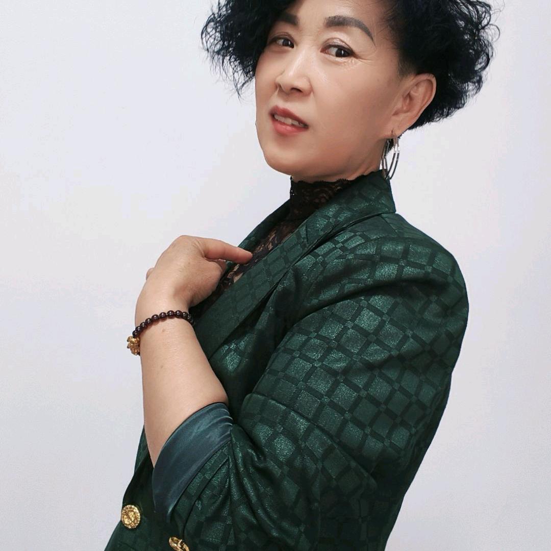 阿 丽《说女某》一