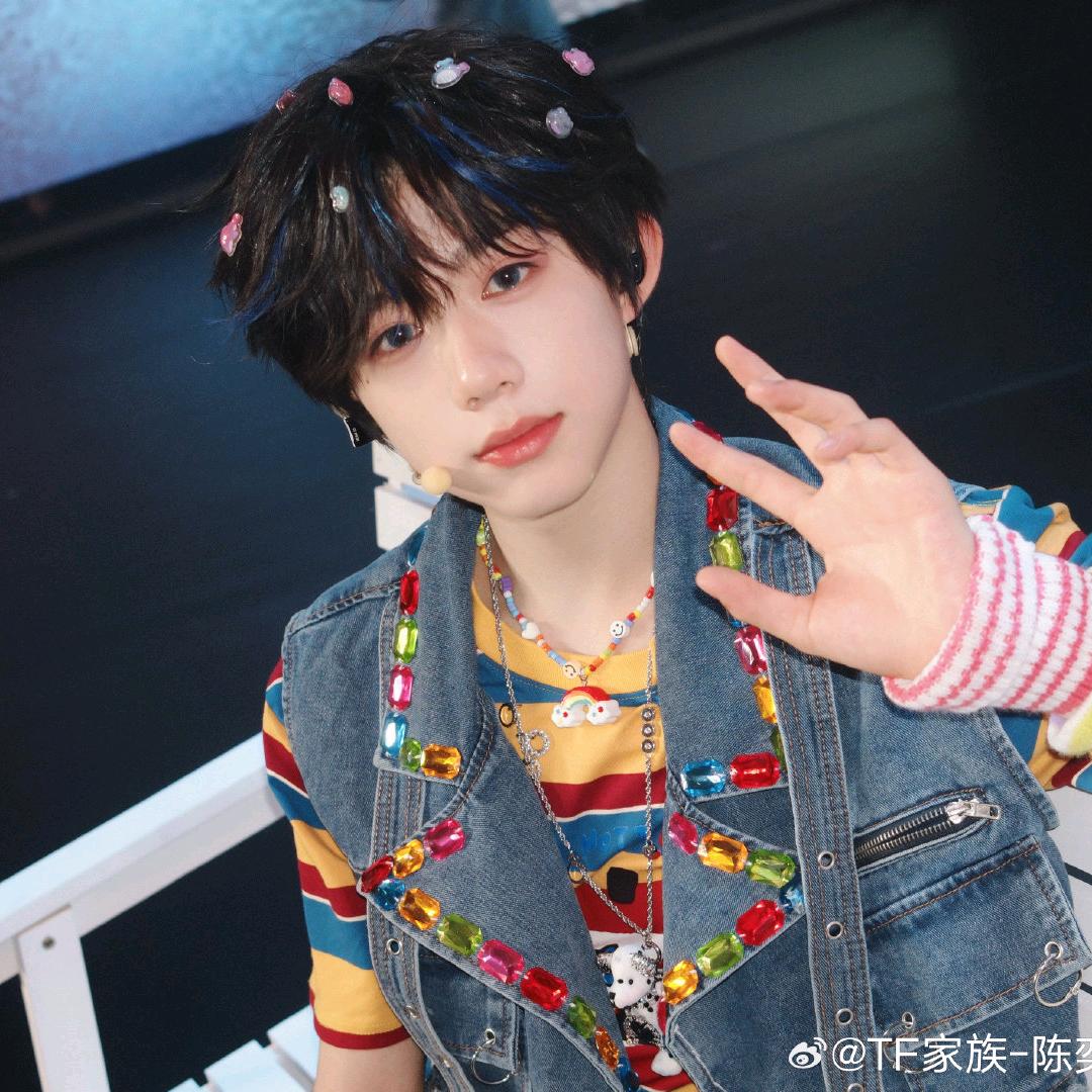 🎉✨玉颗恒星💢^✨🎉