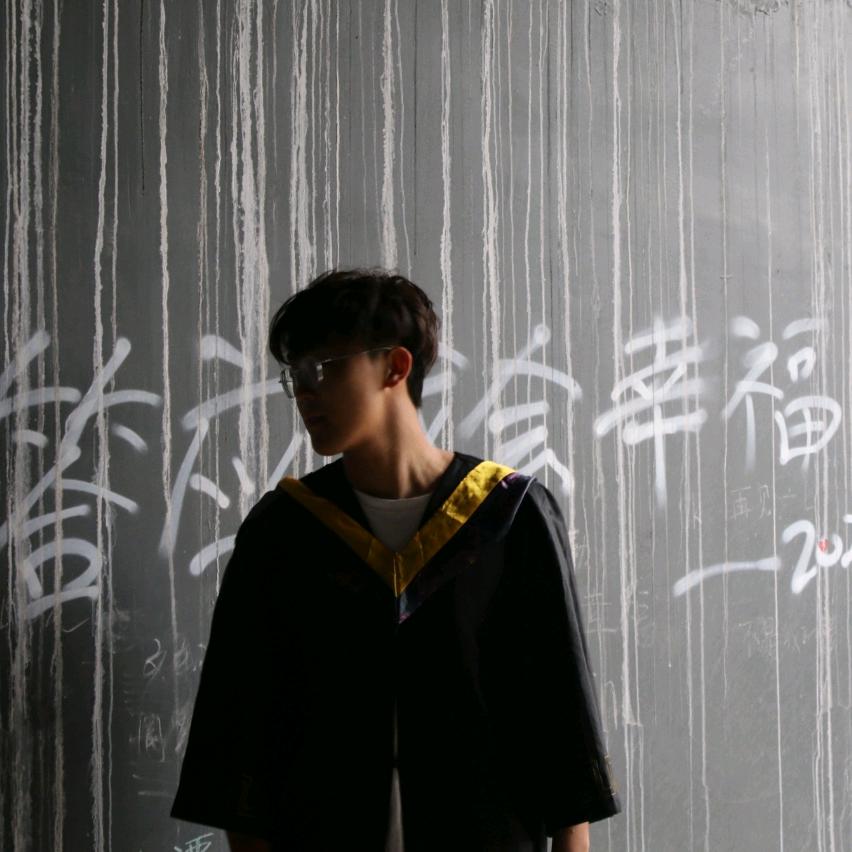 多远.