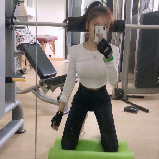 一个开破Wagen旅行版的老阿姨
