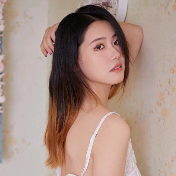 郑花花（逆袭中）