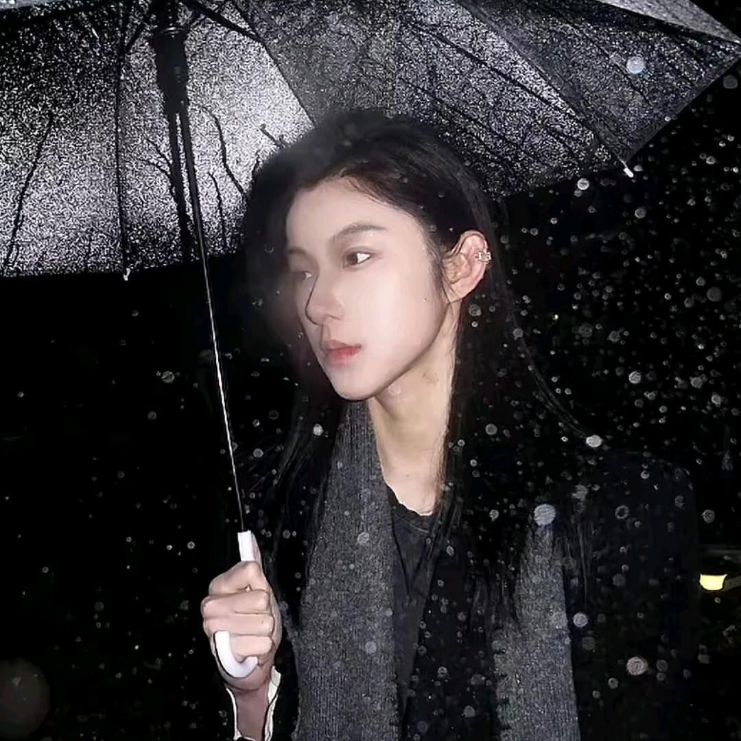 奕yyy💛⁶⁷