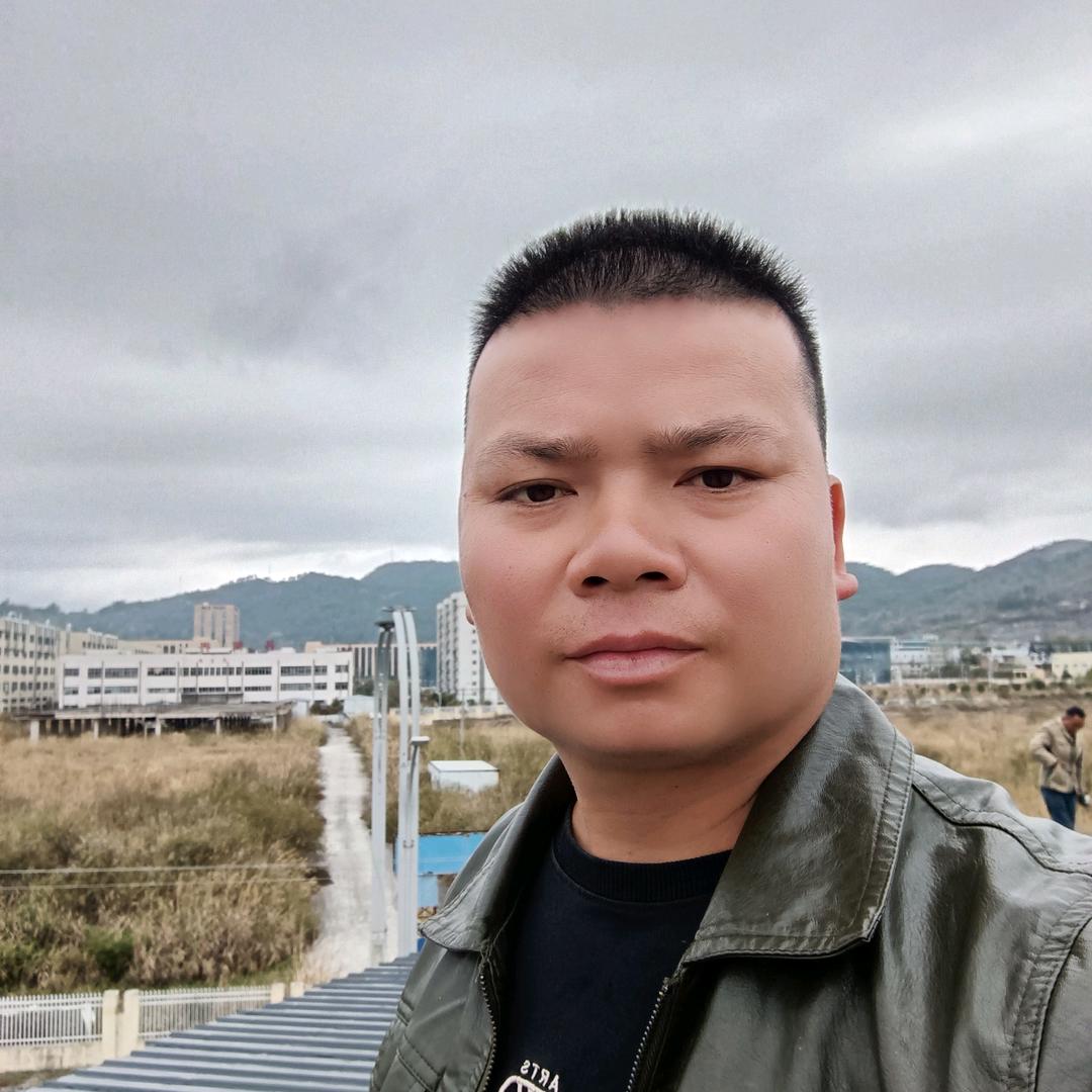 独山宏发专业搭棚盖瓦小黎