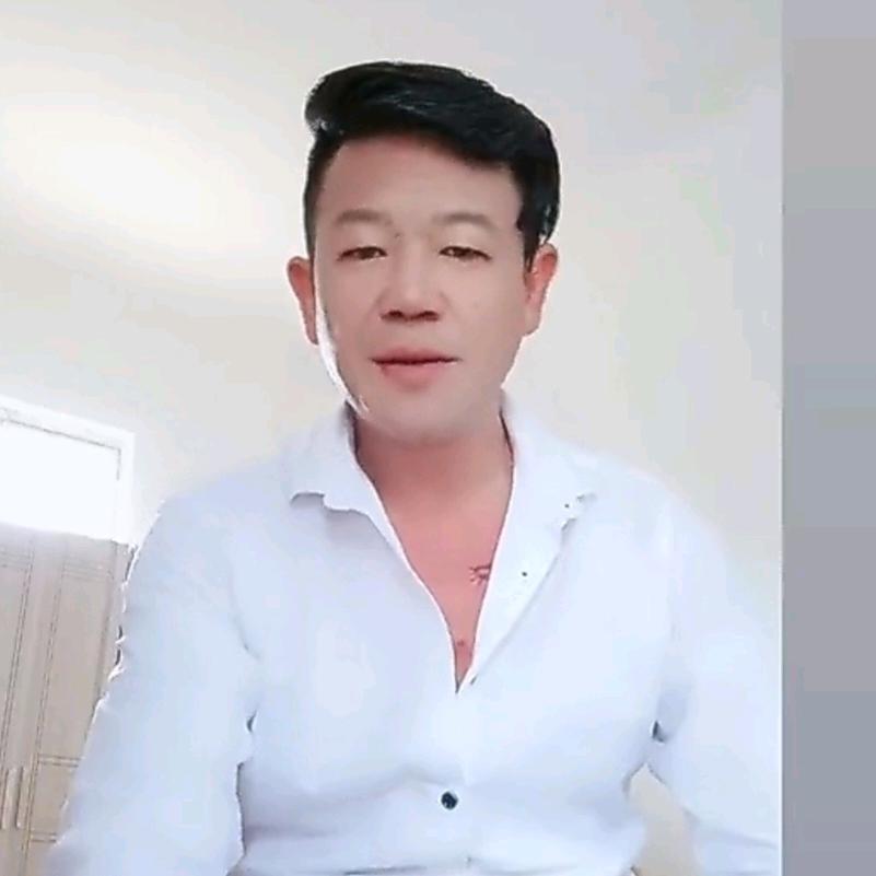 阿华哥。